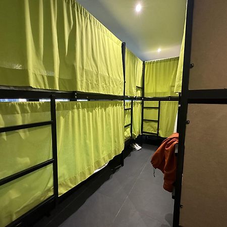 Madriz Hostel Bagian luar foto