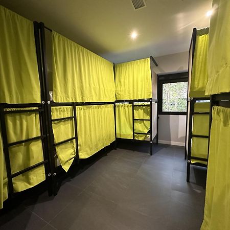 Madriz Hostel Bagian luar foto