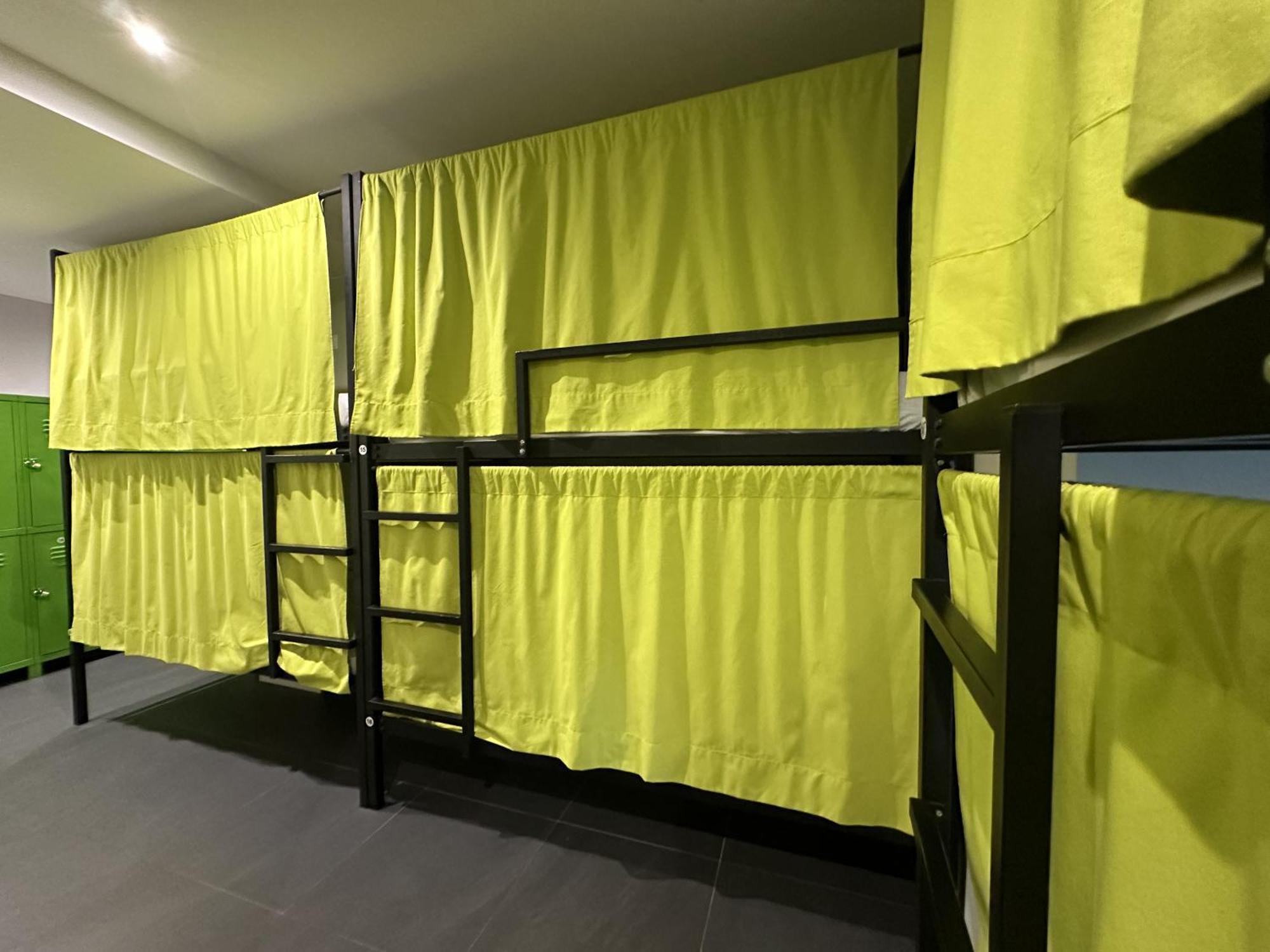 Madriz Hostel Bagian luar foto