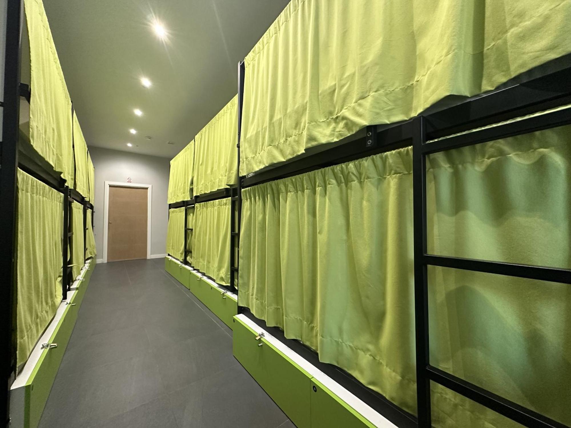 Madriz Hostel Bagian luar foto