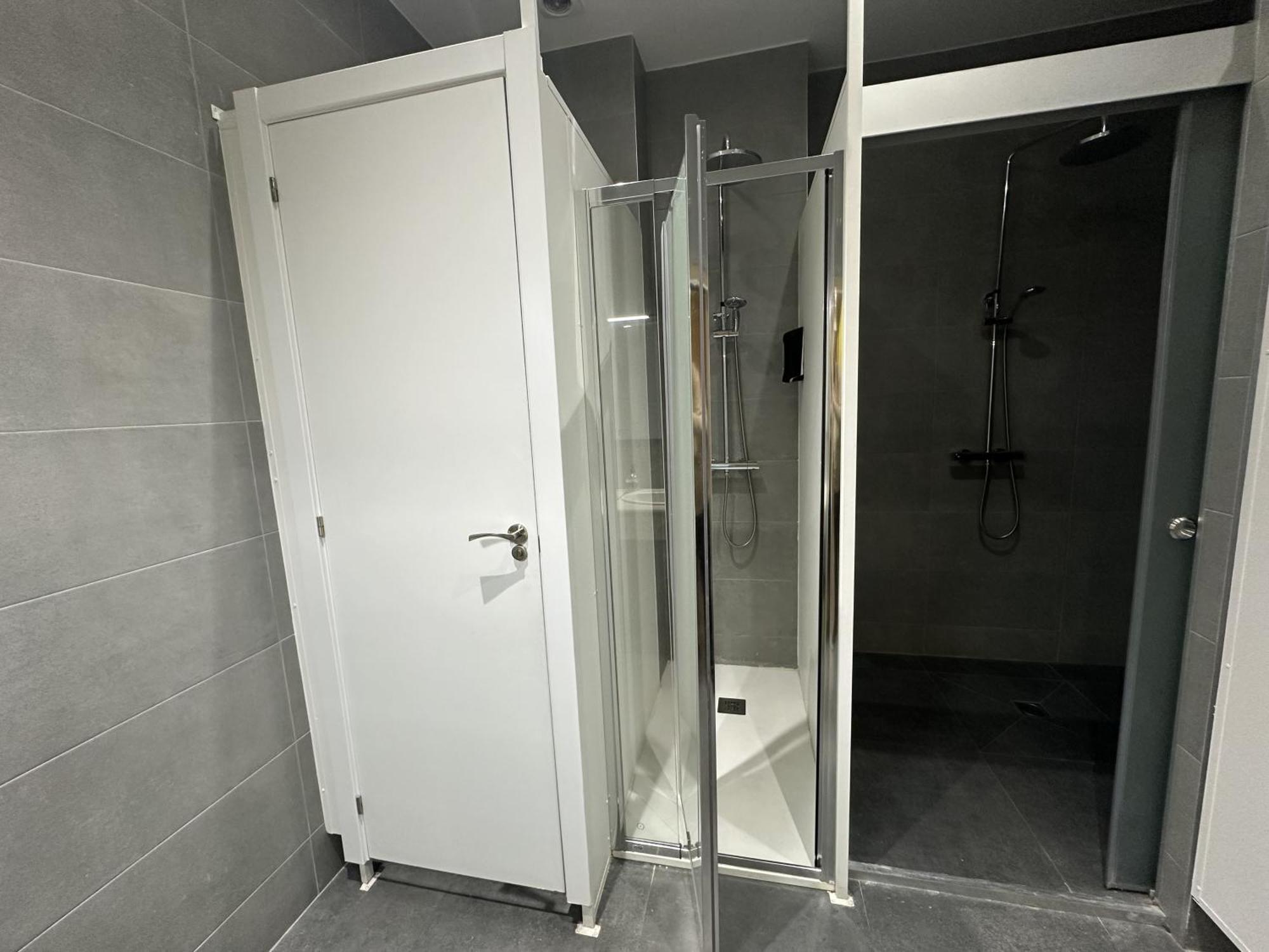 Madriz Hostel Bagian luar foto