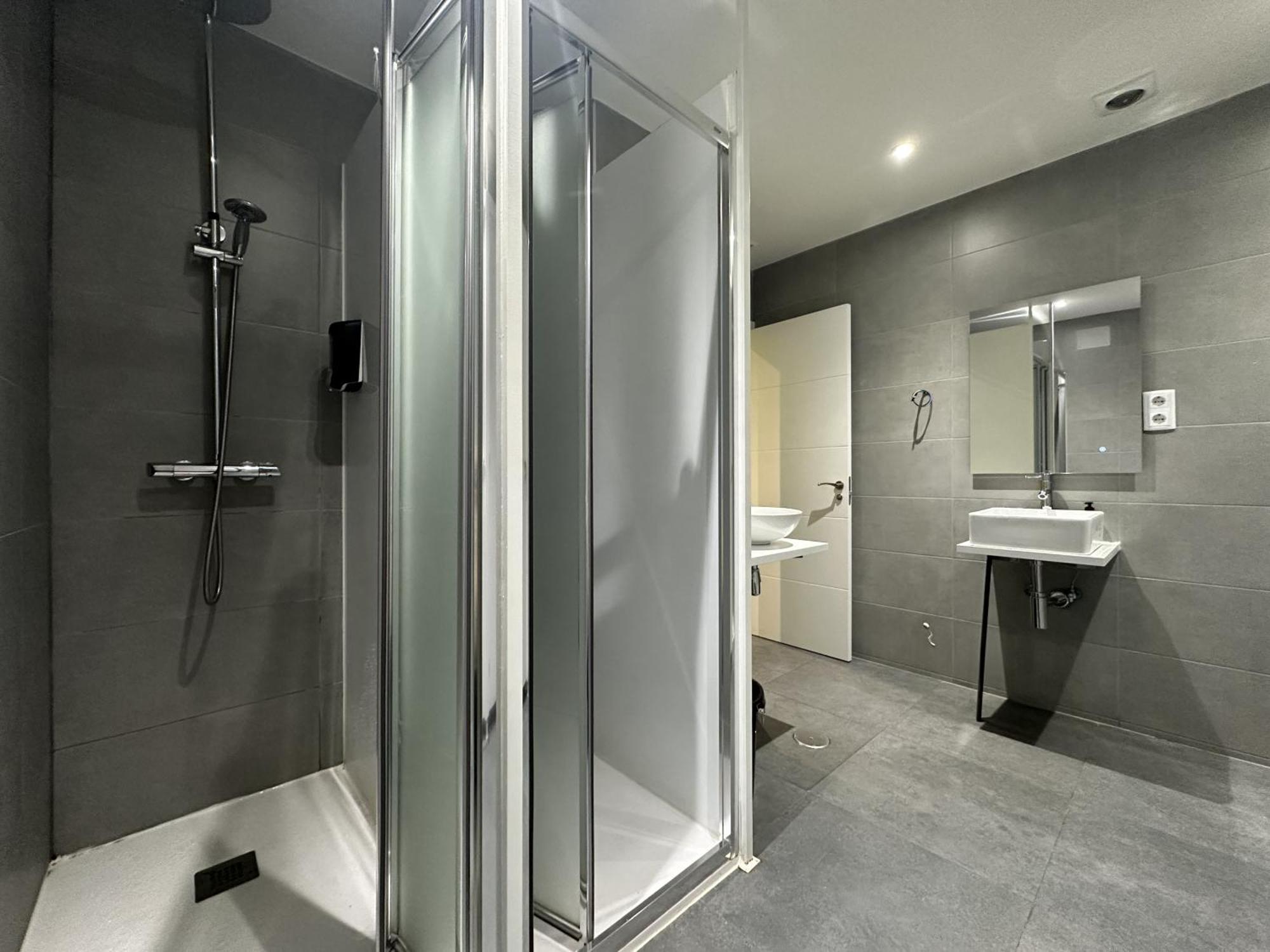 Madriz Hostel Bagian luar foto